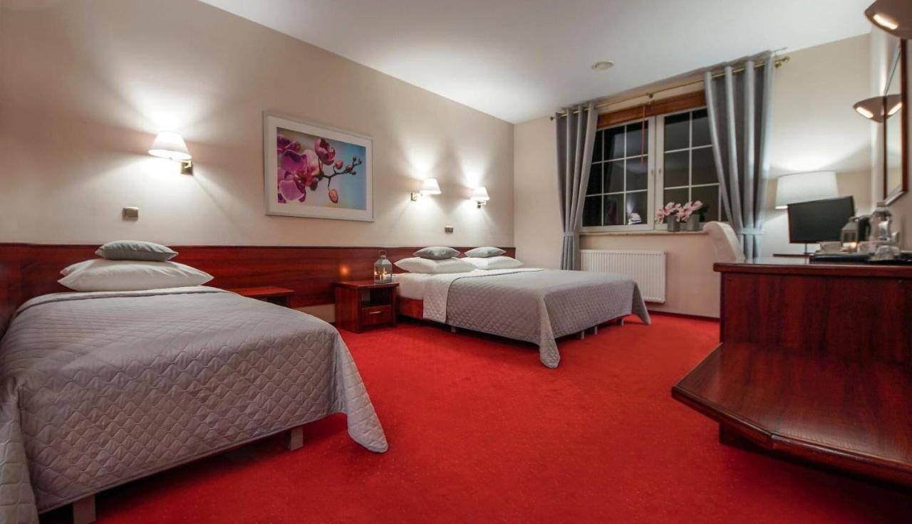 Hotel Sara Kolo  Bagian luar foto