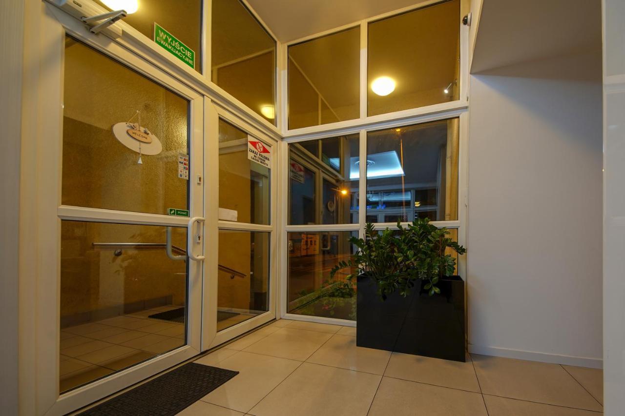 Hotel Sara Kolo  Bagian luar foto